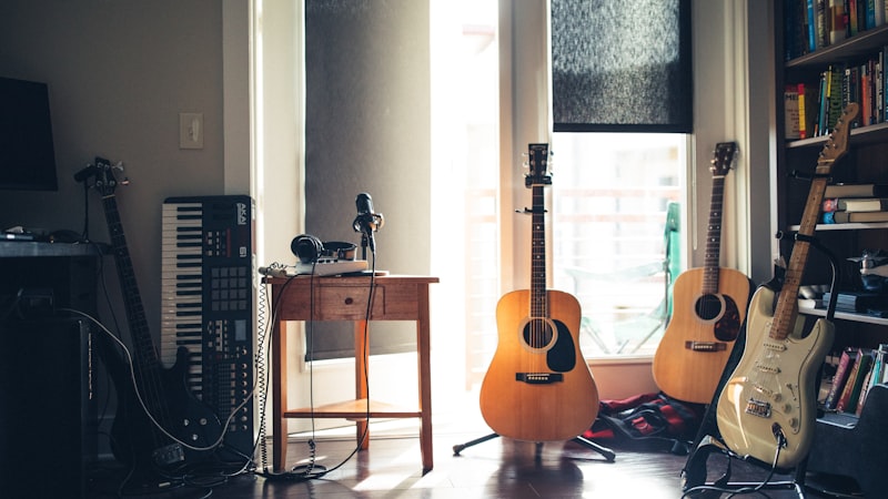 用户虚拟才艺展演舞台 - 歌手在全息光影舞台上表演